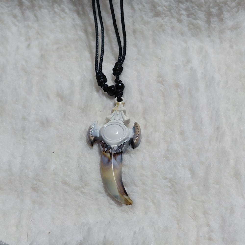 Necklace One Size Black White